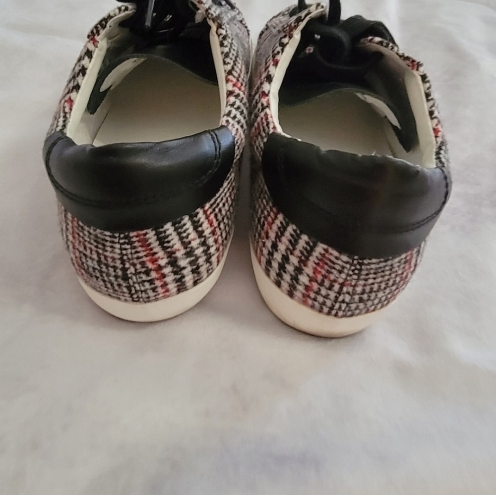 Bannana Republic Red and Black Plaid Shoes - Picture 10 of 13
